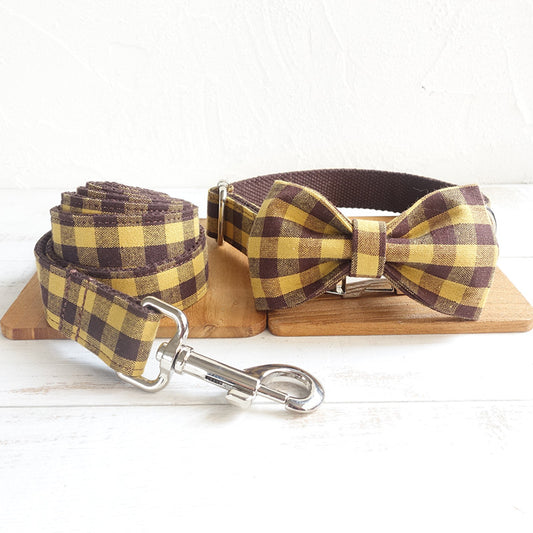 Dog collar with traction rope